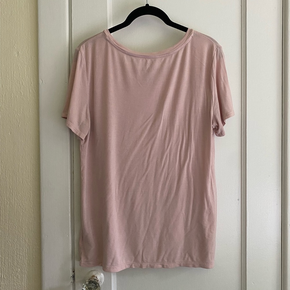 5/$25 American Eagle Dusty Pink Soft and Sexy tee - Picture 2 of 3